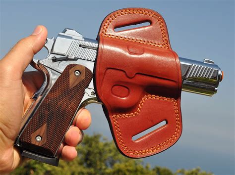 1911 pistol holster options