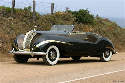 The 1940 Rolls-Royce Phantom's brakes