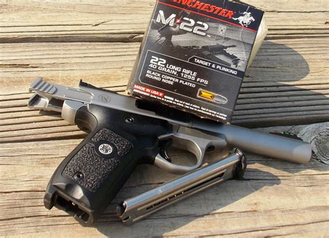 A 22 Smith & Wesson for self-defense