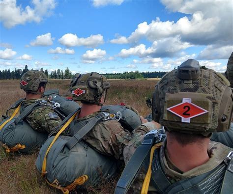 2nd Ranger Battalion soldiers with equipment