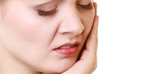 5 Ways to Ease Jaw Pain