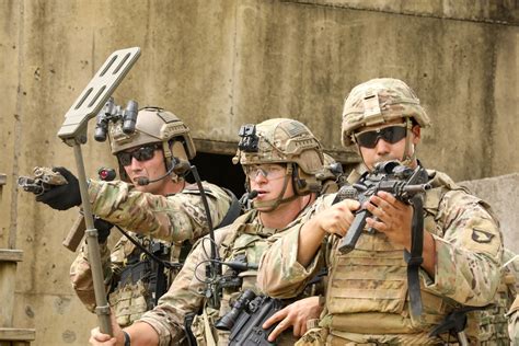 5th Special Forces Group Soldiers in Training