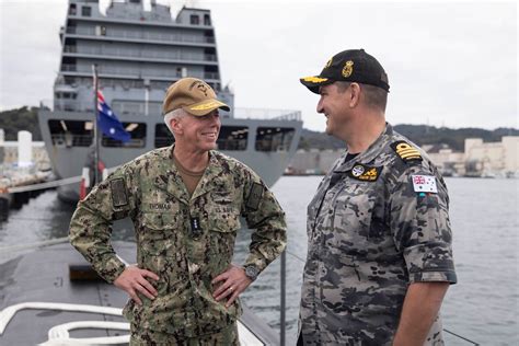 7th Fleet Commander Talks