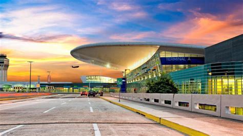 Aeropuerto Internacional Luis Muñoz Marín