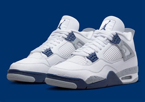 Air Jordan 4 Retro Midnight Navy