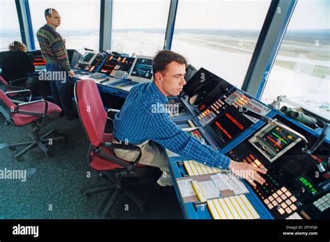 Air Traffic Controller Image 2