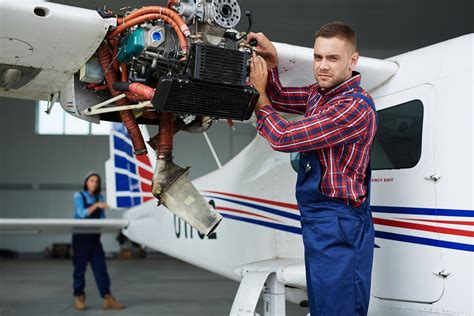 Aircraft Mechanic Career