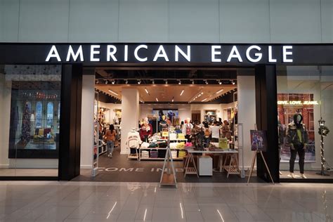 American Eagle Shopping Experience