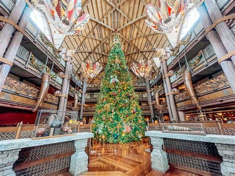 Animal Kingdom Lodge Christmas Tree