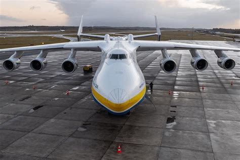 Antonov An-225