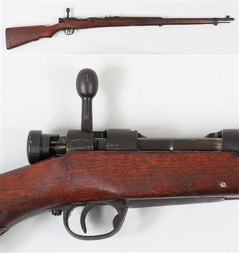 Arisaka Type 38 Carbine with a fixed magazine and chambered in 6.5x50mmSR