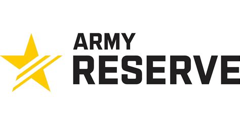 Army Reserve soldiers training together