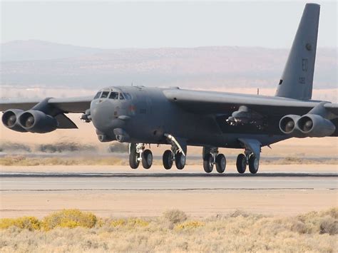 B-52 Stratofortress landing