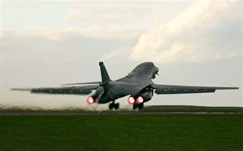 B-1B Takeoff