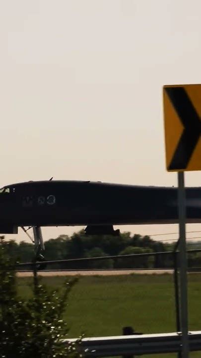 B-1B Lancer taxiing