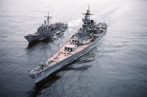 BB61 USS Iowa