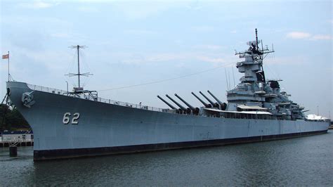 BB62 USS New Jersey