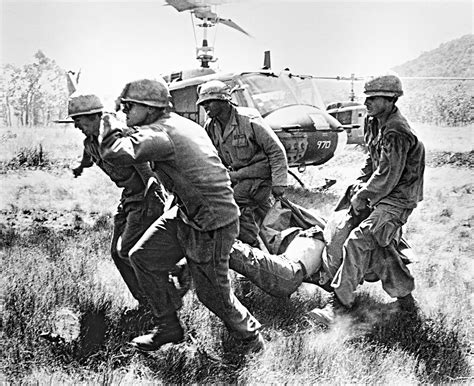 US and ARVN troops during the Battle of Ia Drang