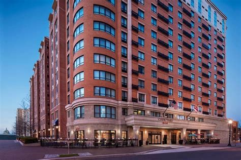 Comfortable Rooms at Navy Yard Marriott