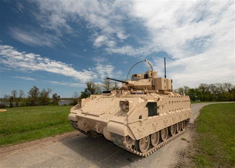 Bradley Fighting Vehicle's mobility and speed capabilities