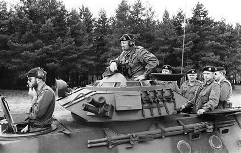 Soldiers training at CFB Petawawa during the Cold War