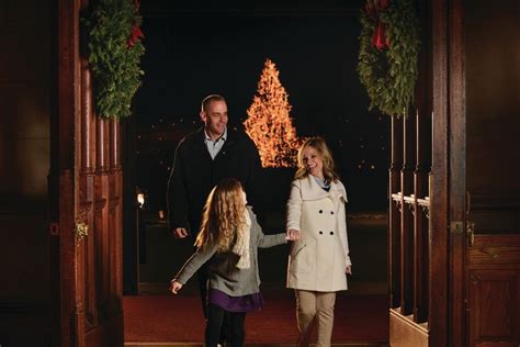 Candlelight Christmas Evenings at Biltmore Estate