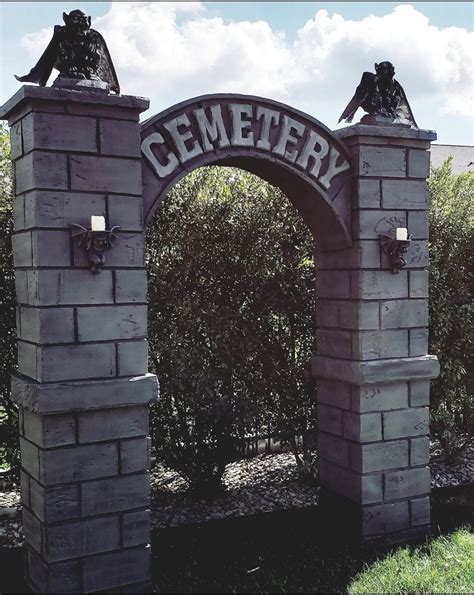 Restland Cemetery Entrance