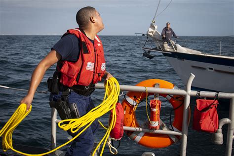 Coast Guard Recruits Life