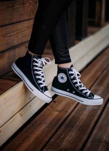 Converse shoes styling