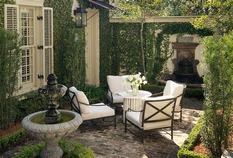 Courtyard Furniture Ideas