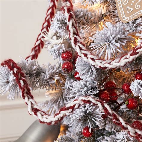 DIY Christmas Tree Garlands