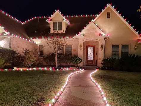 DIY vs Professional Christmas Lighting Installation