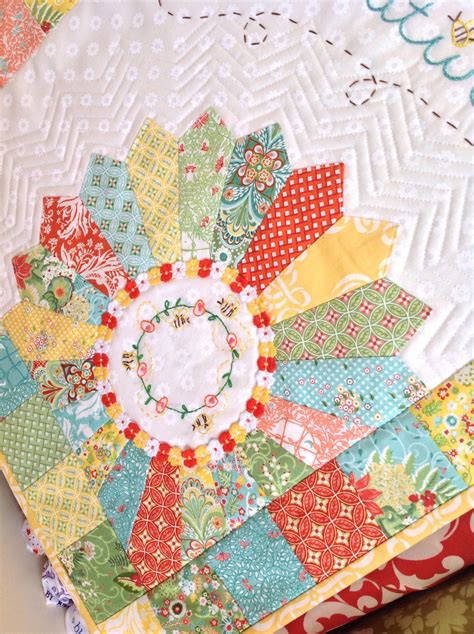 Dresden Plate Quilt 7