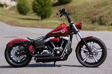 Dyna Motorcycle 4