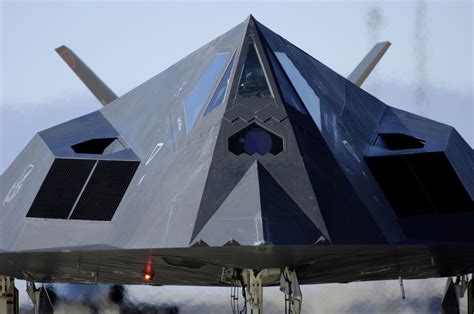 F-117 Stealth Fighter Design