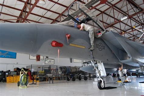 F-15 Maintenance