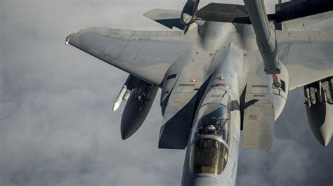 F-15 refueling