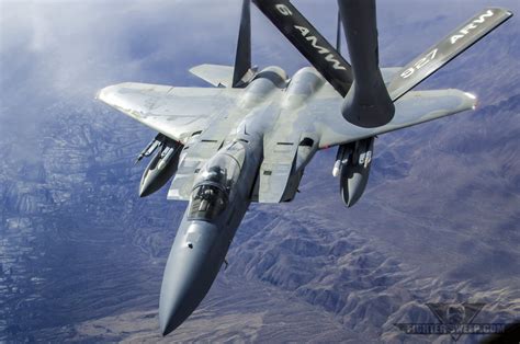 F-15 refueling