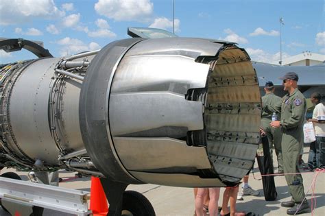 F-16 engine