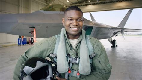 Basic Requirements for F-22 Fighter Pilot