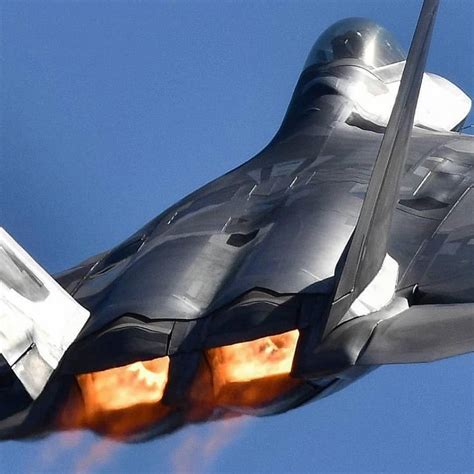 F-22 Raptor afterburners