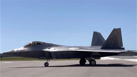 F-22 Raptor display