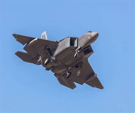 F-22 Raptor Fuel Capacity Challenges