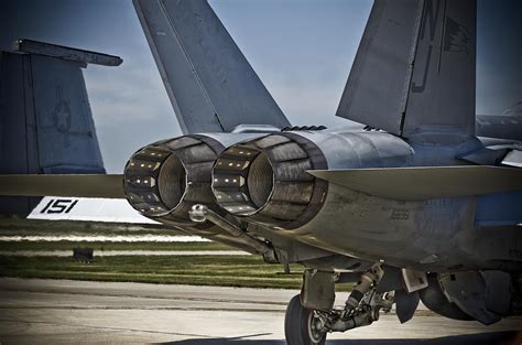 F/A-18 Hornet engines