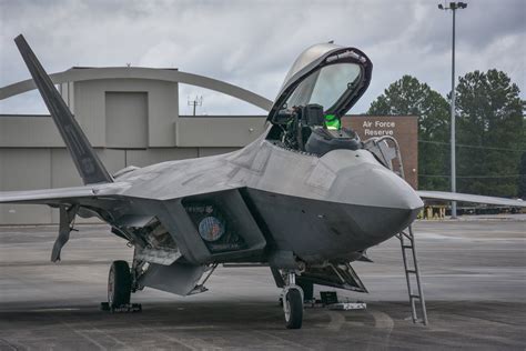 F-22 Raptor performing a high-g turn