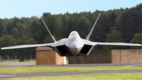 F-22 Raptor taking off