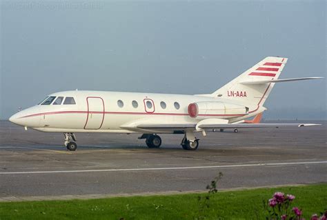 Falcon 20 Exterior