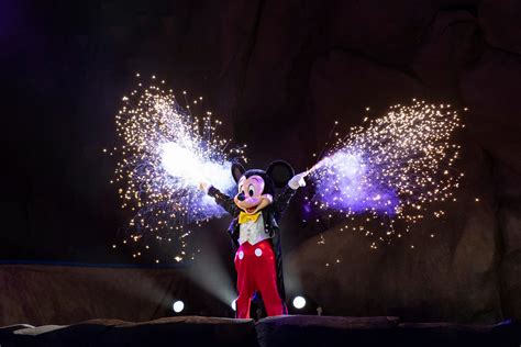 Fantasmic! Performances