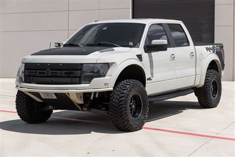 Ford F-150 SVT Raptor Off-Road Adventure