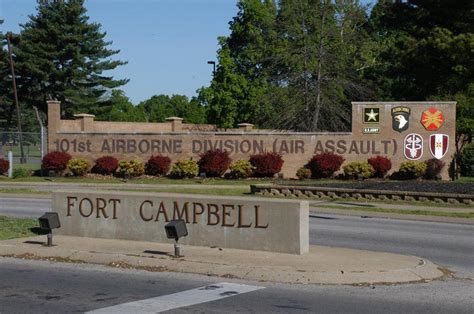 Soldiers training at Fort Campbell